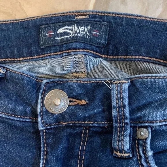 Silver Avery skinny crop jeans - Picture 2 of 6